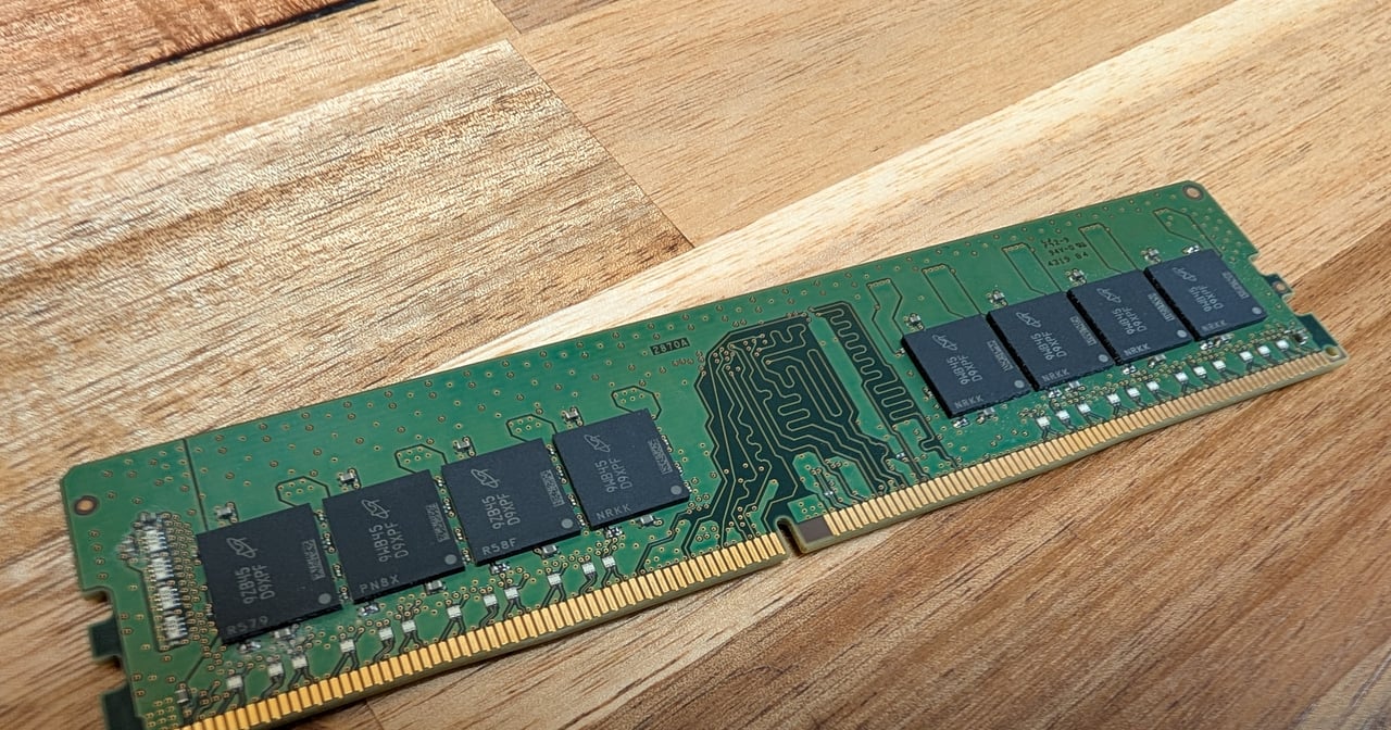 DDR4のメモリが壊れて交換
